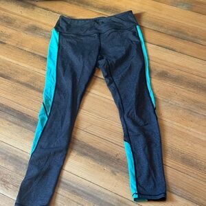 Athletic Workout Leggings Black with Teal Panels – Size M – mid rise Yoga Pant